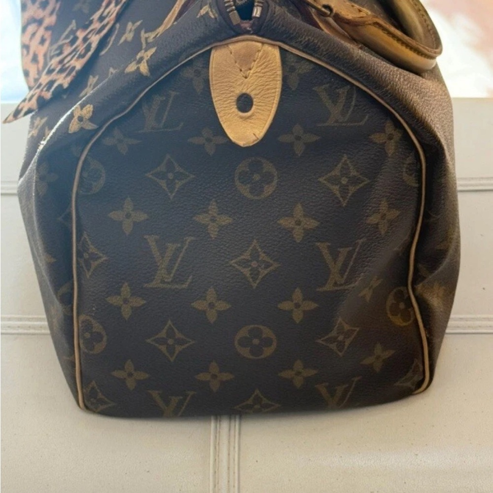 Louis Vuitton Brown Monogram Satchel with Leopard scarf - Picture 7 of 12